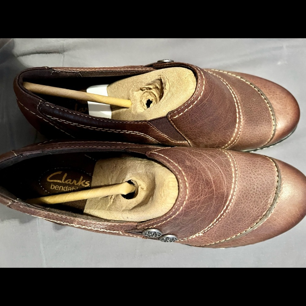 Clarks slip ons brown